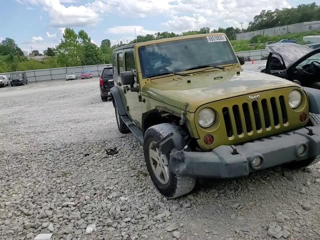 2008 Jeep Wrangler Unlimited X VIN: 1J4GA39148L571682 Lot: 68510835