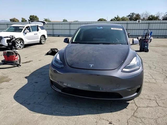 2021 Tesla Model Y VIN: 5YJYGDEF6MF268352 Lot: 70448385