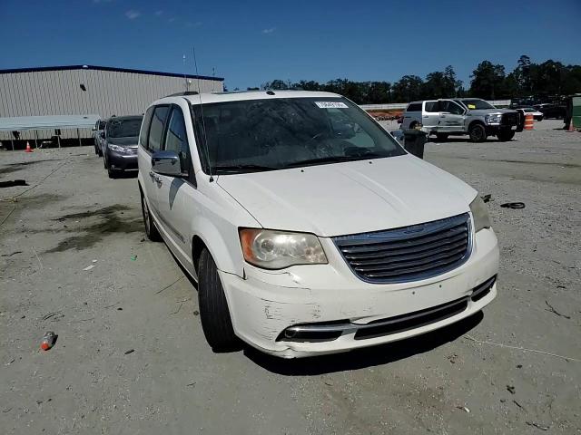 2011 Chrysler Town & Country Limited VIN: 2A4RR6DG7BR615915 Lot: 70649155