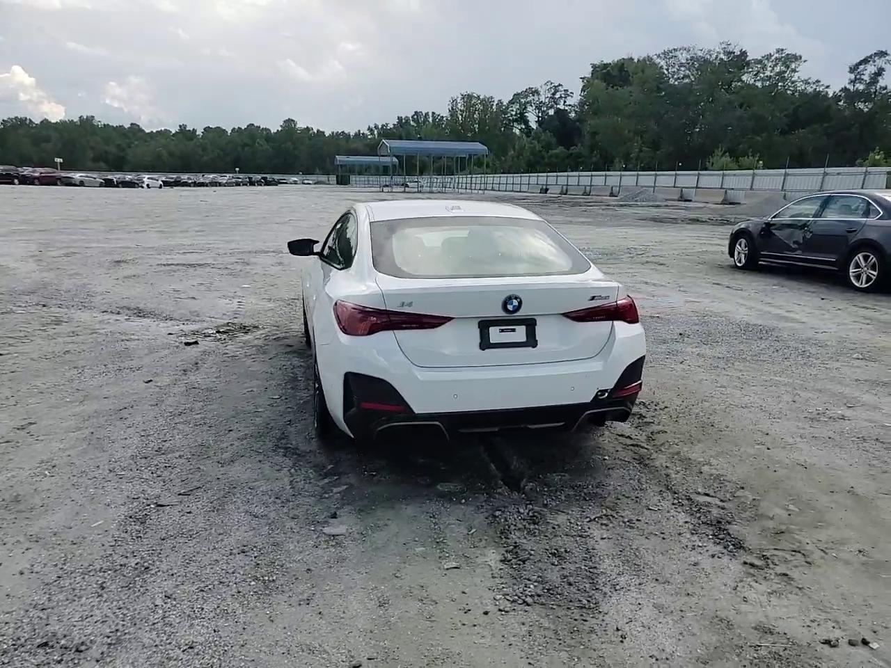 Фото: WBY33HD04SFU09209