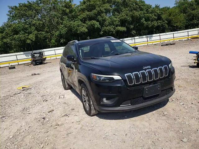 2019 Jeep Cherokee Latitude Plus VIN: 1C4PJLLB8KD131506 Lot: 67688275