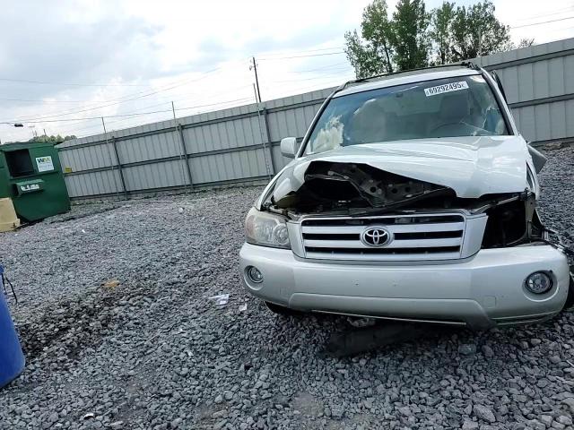 2004 Toyota Highlander Base VIN: JTEDP21A740001969 Lot: 69292495