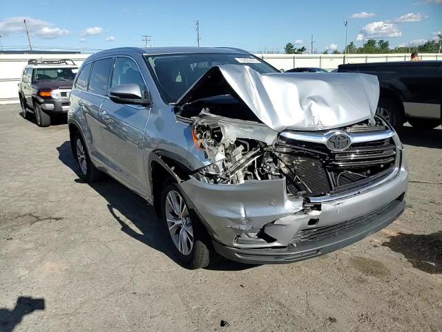 2015 Toyota Highlander Xle VIN: 5TDJKRFH0FS086013 Lot: 70622485