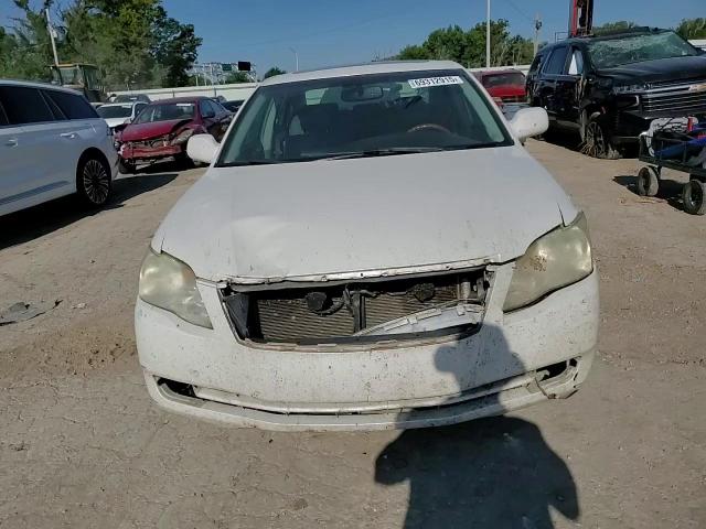 2006 Toyota Avalon Xl VIN: 4T1BK36B26U120120 Lot: 69312915