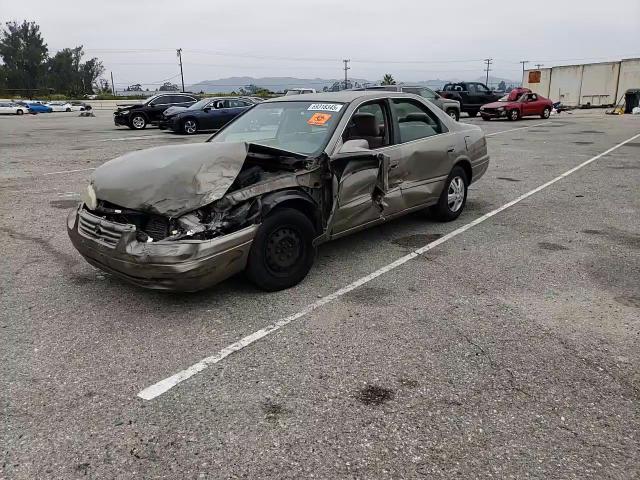 1999 Toyota Camry Le VIN: JT2BG22K2X0273233 Lot: 69318345