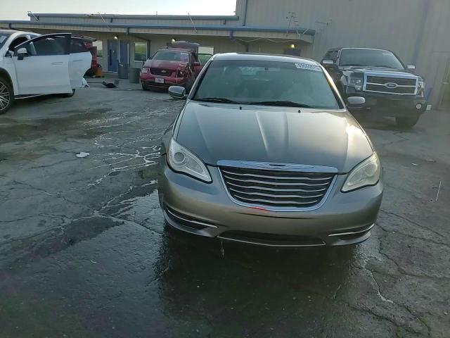 2013 Chrysler 200 Touring VIN: 1C3CCBBB9DN557582 Lot: 69669535