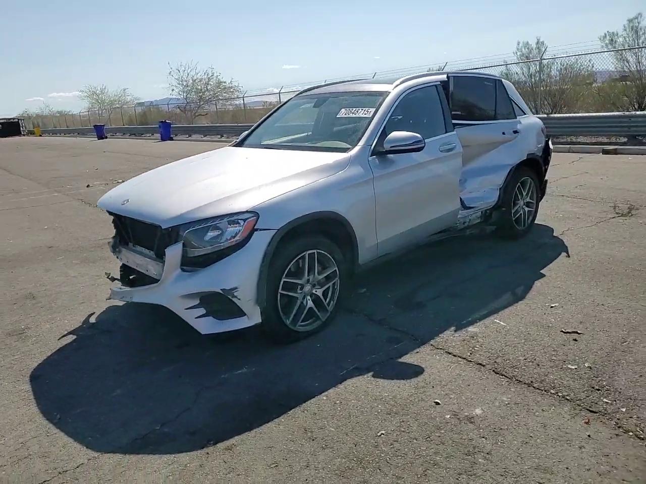 Фото: WDC0G4JB9GF015763