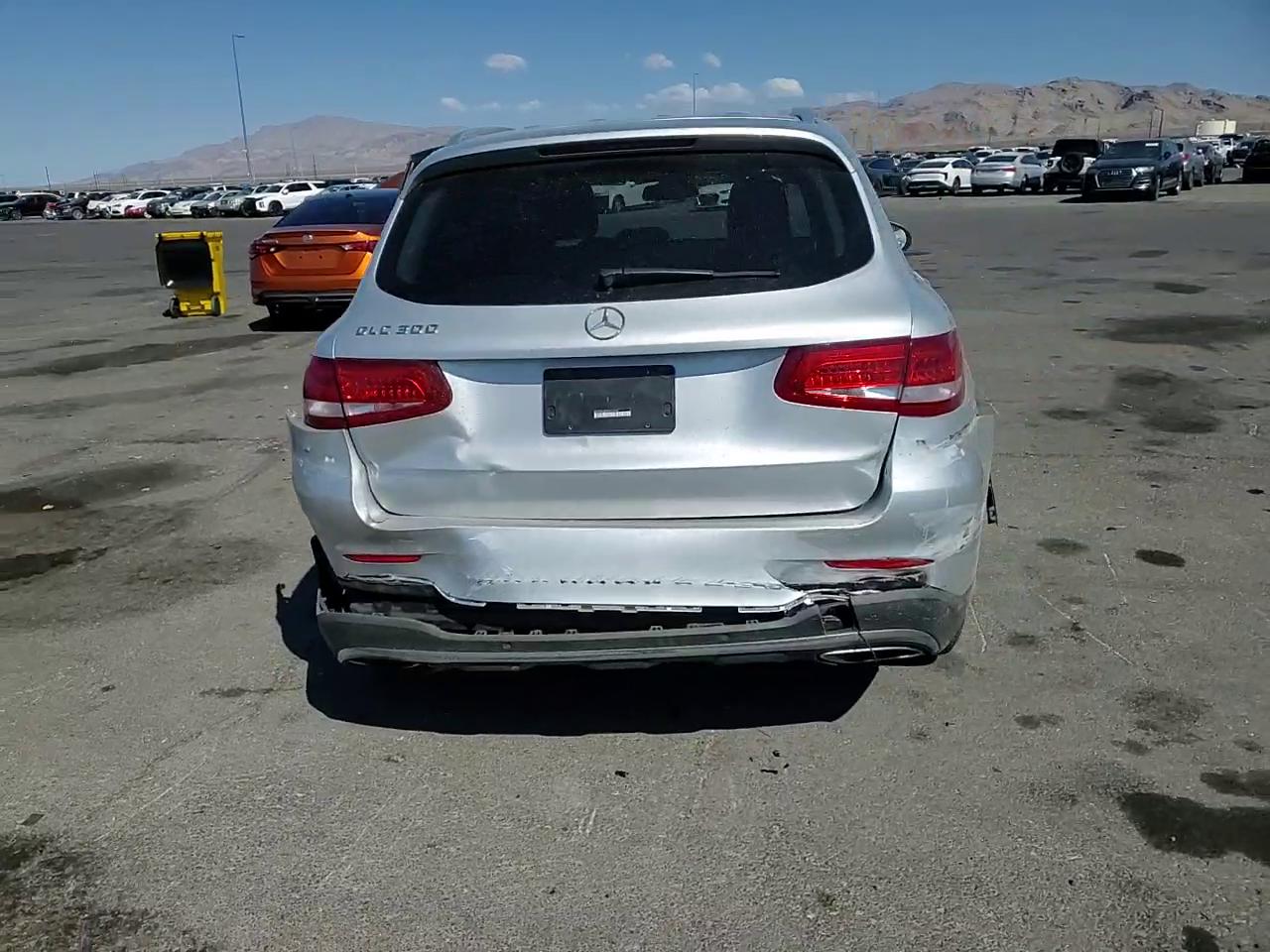 Фото: WDC0G4JB9GF015763