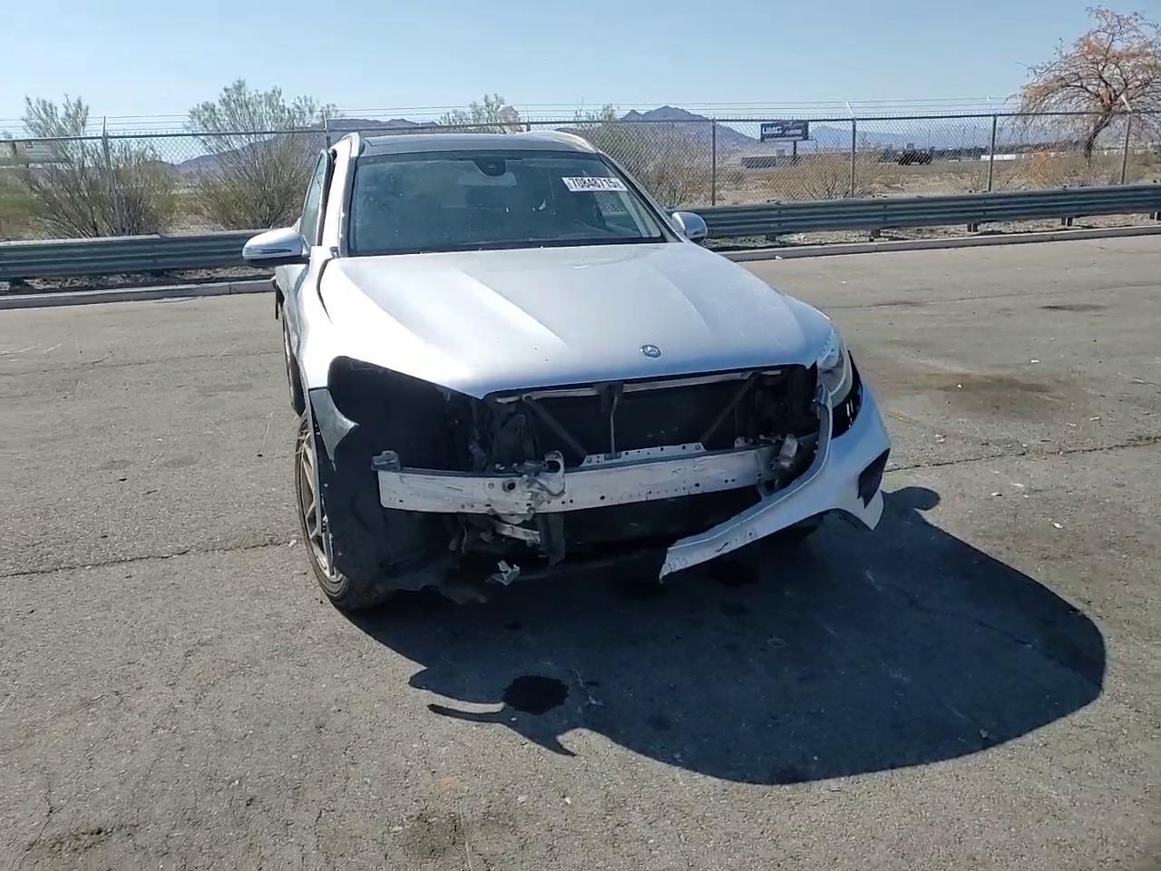 Фото: WDC0G4JB9GF015763