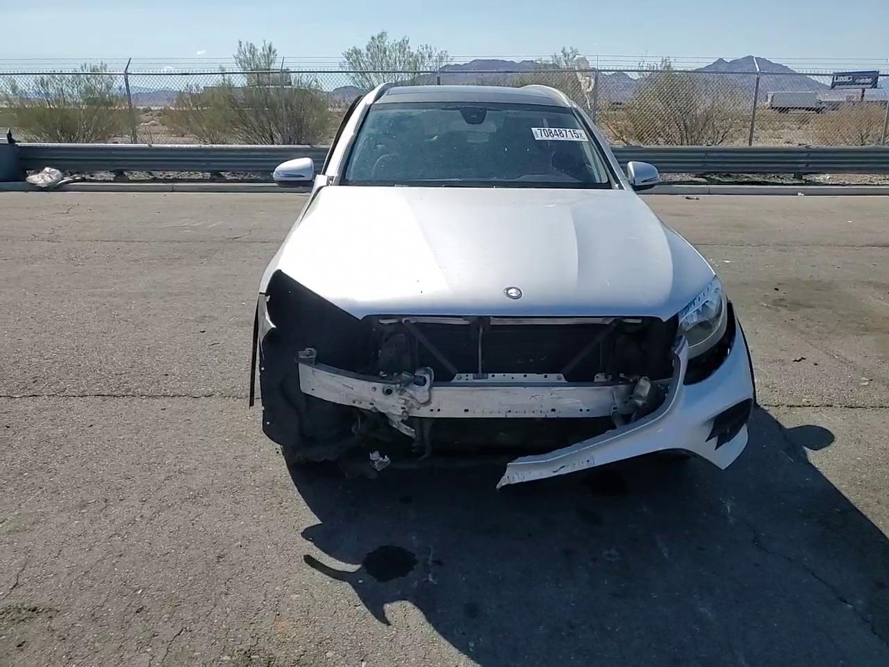 Фото: WDC0G4JB9GF015763