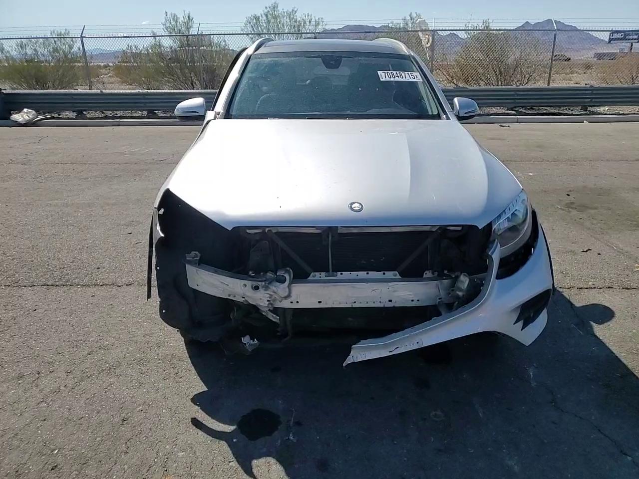 Фото: WDC0G4JB9GF015763