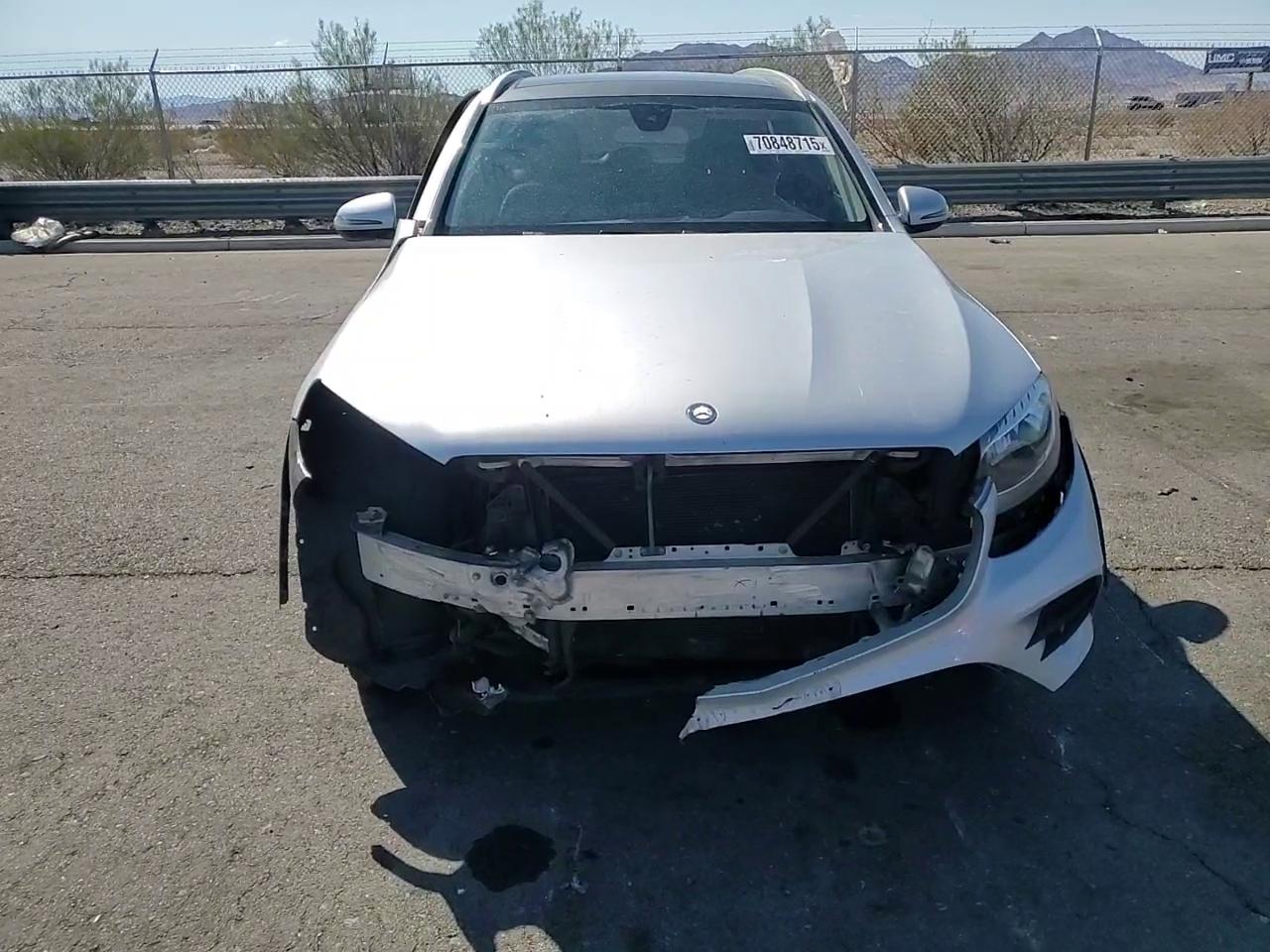 Фото: WDC0G4JB9GF015763