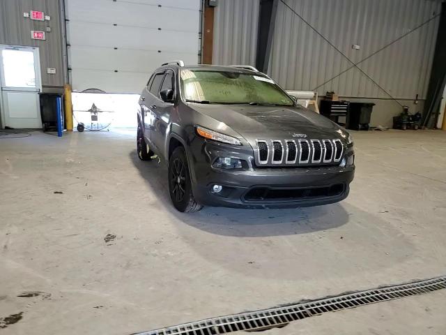 2015 Jeep Cherokee Latitude VIN: 1C4PJMCB4FW774158 Lot: 69181625