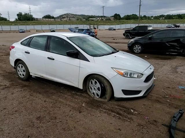 2018 Ford Focus S VIN: 1FADP3E2XJL205291 Lot: 70784655