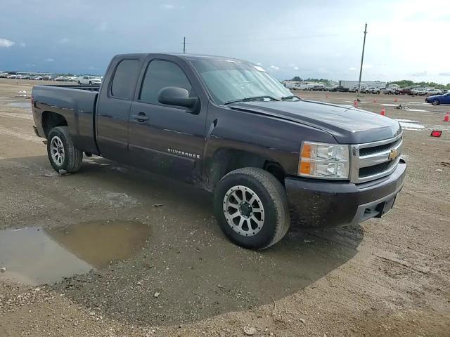 2008 Chevrolet Silverado C1500 VIN: 1GCEC19C68Z289537 Lot: 70037395
