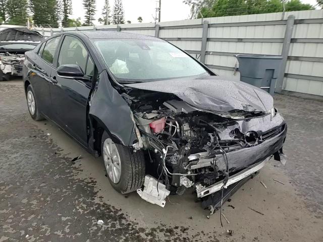 2020 Toyota Prius L VIN: JTDKARFU5L3116530 Lot: 69933095