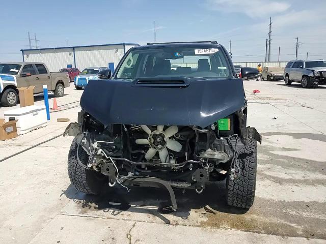 2019 Toyota 4Runner Sr5/Sr5 Premium VIN: JTEBU5JR9K5678836 Lot: 70765795