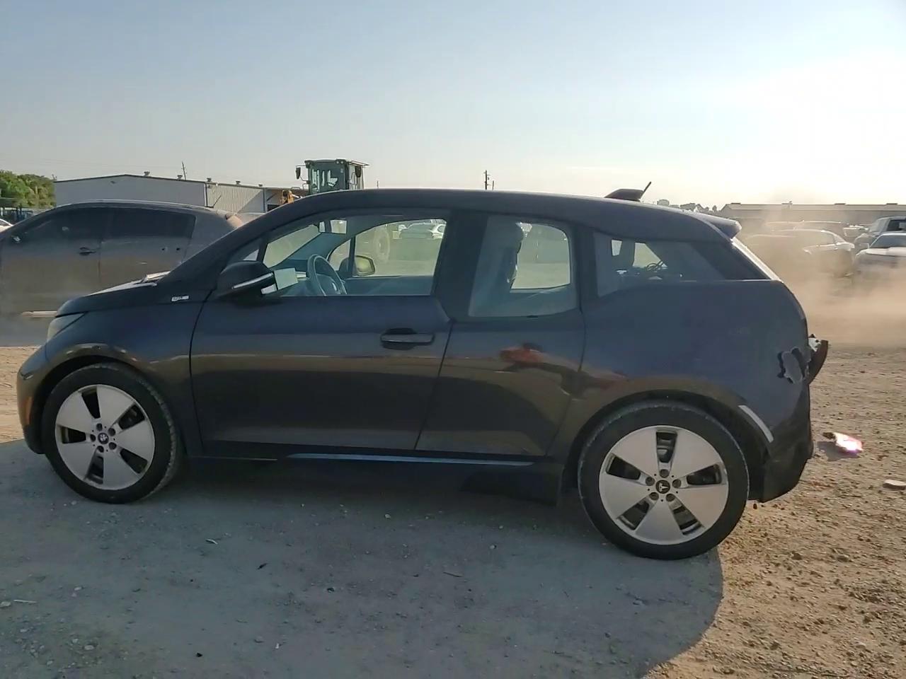 Фото: WBY1Z2C58FV555494