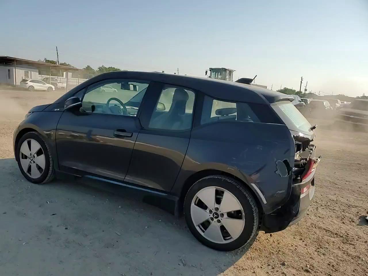 Фото: WBY1Z2C58FV555494