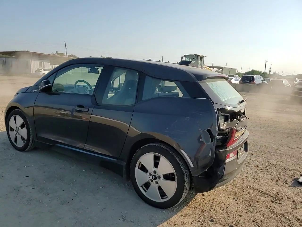 Фото: WBY1Z2C58FV555494