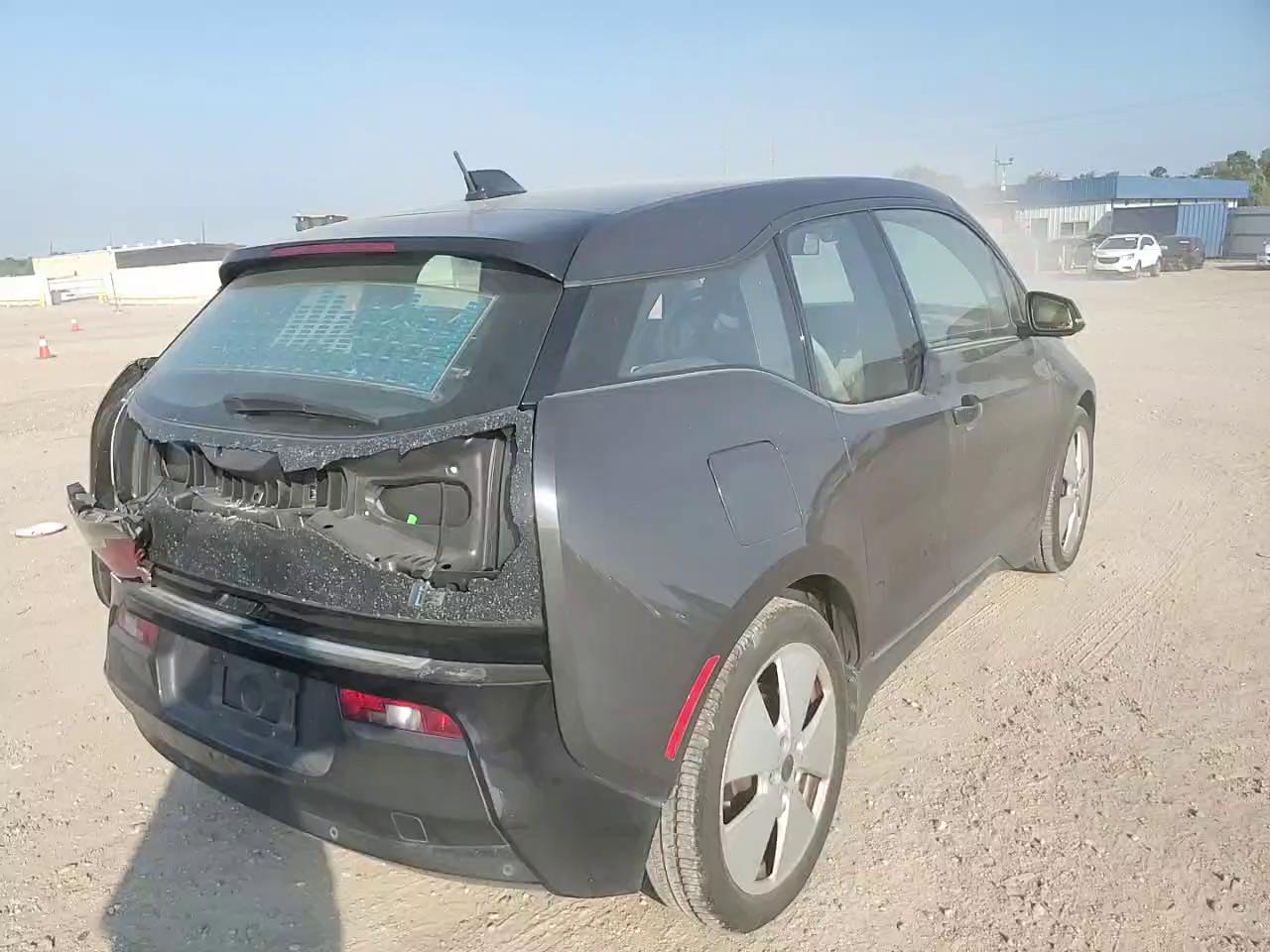 Фото: WBY1Z2C58FV555494