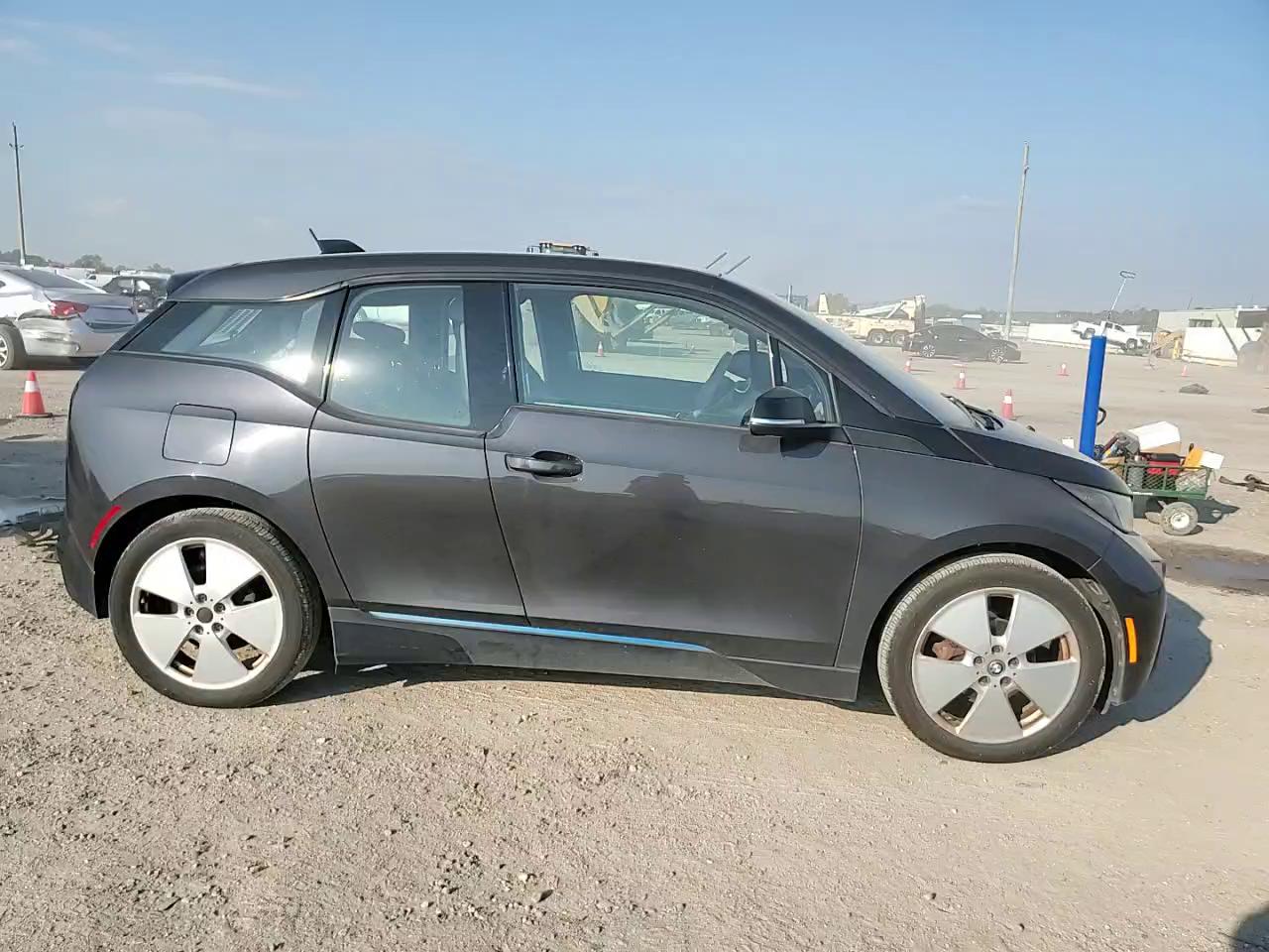 Фото: WBY1Z2C58FV555494