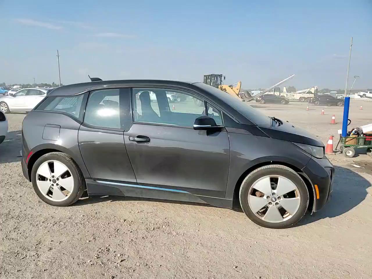 Фото: WBY1Z2C58FV555494