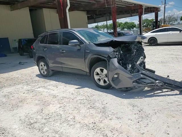 2021 Toyota Rav4 Xle VIN: 2T3R6RFV6MW013916 Lot: 69203555