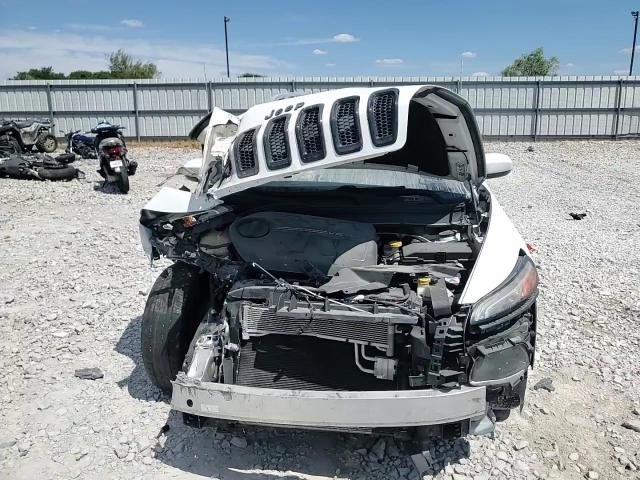 2016 Jeep Cherokee Latitude VIN: 1C4PJLCS1GW347533 Lot: 70710665