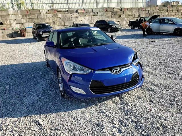 2013 Hyundai Veloster VIN: KMHTC6AD8DU155169 Lot: 70114245