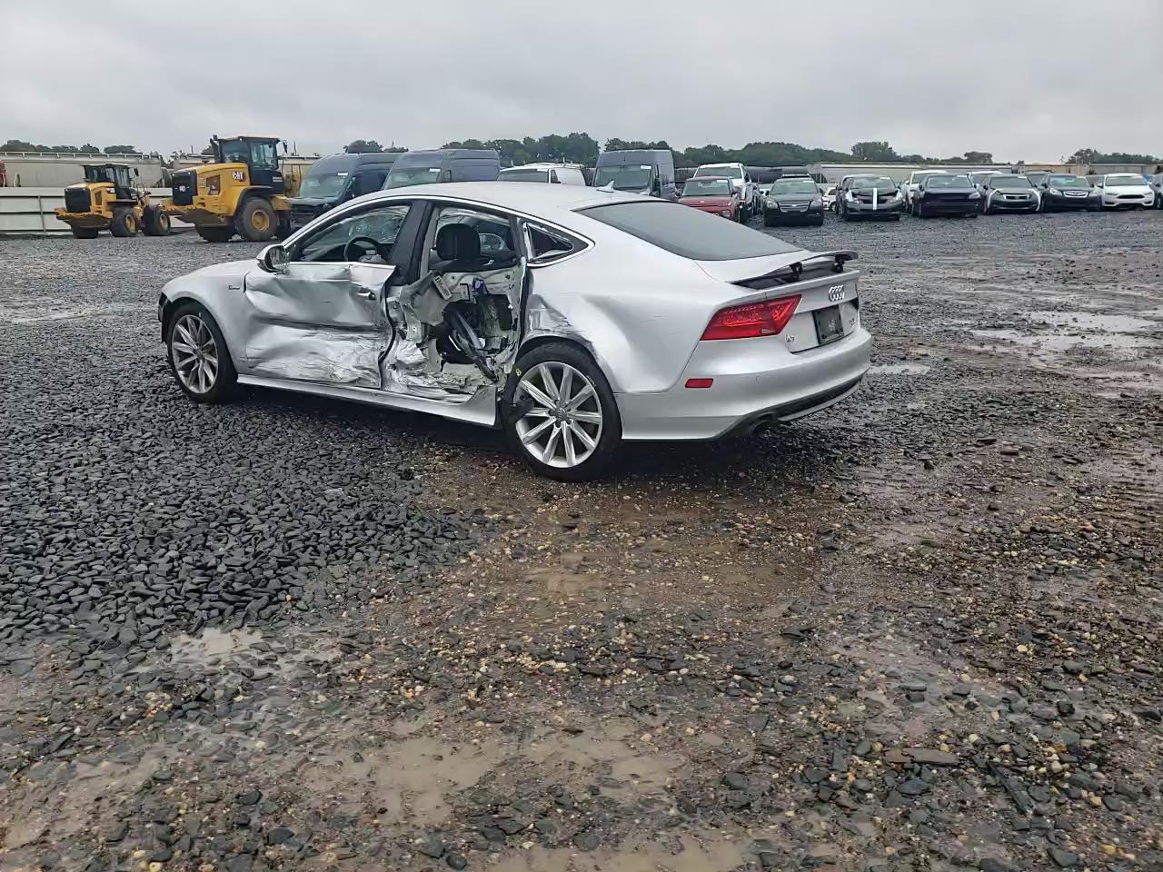 Фото: WAU2GBFC3FN003887