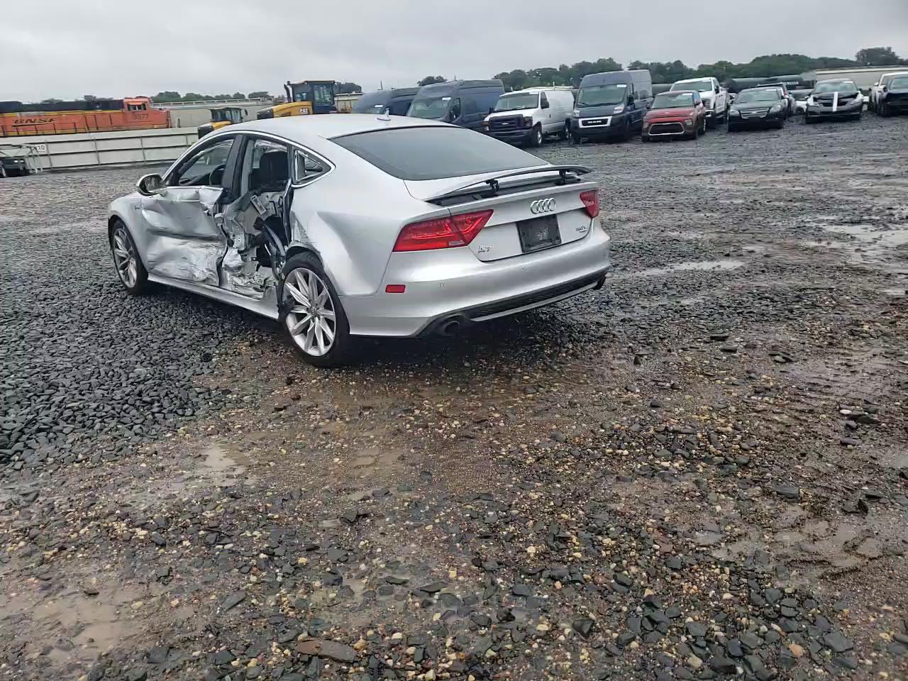 Фото: WAU2GBFC3FN003887