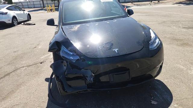 2022 Tesla Model Y VIN: 7SAYGAEE4NF559698 Lot: 69386405