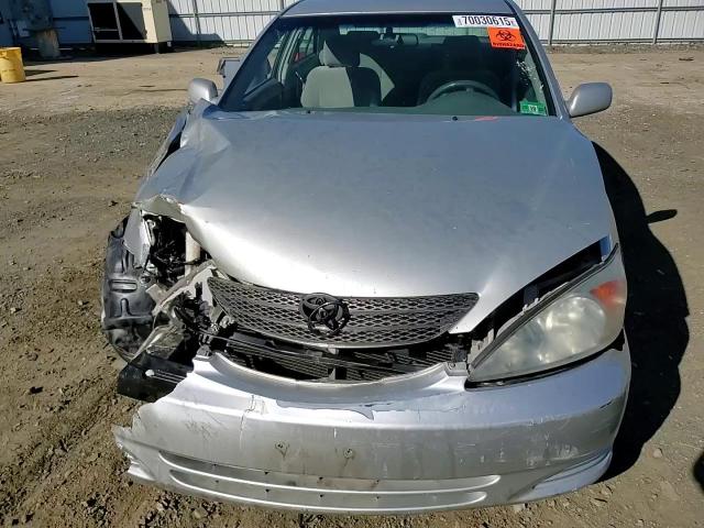2004 Toyota Camry Le VIN: 4T1BF30K44U063865 Lot: 70030615