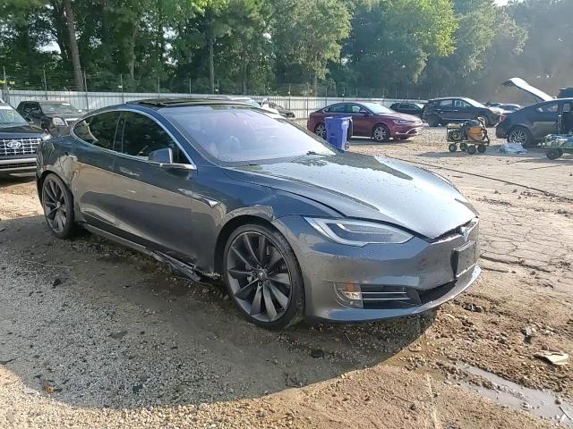 2017 Tesla Model S VIN: 5YJSA1E20HF210861 Lot: 69214255