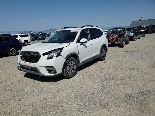 2022 Subaru Forester Premium VIN: JF2SKADC7NH469903 Lot: 69663415
