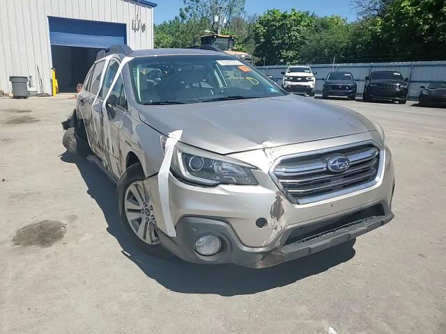 2018 Subaru Outback 2.5I Premium VIN: 4S4BSACC2J3317840 Lot: 70288385