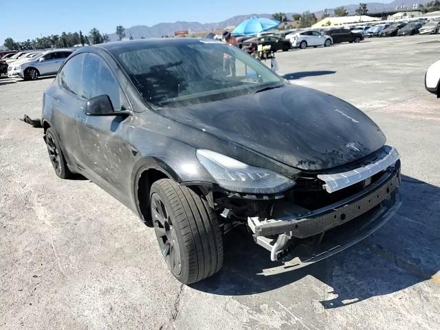 2021 Tesla Model Y VIN: 5YJYGDEE8MF160547 Lot: 69816855