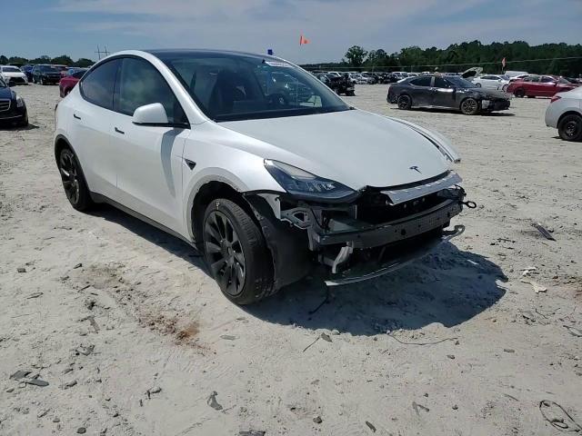 2022 Tesla Model Y VIN: 7SAYGDEE8NF439792 Lot: 69489255