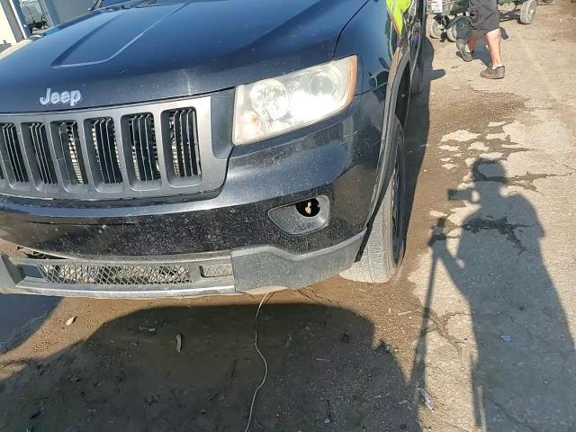 2011 Jeep Grand Cherokee Limited VIN: 1J4RR5GG0BC571576 Lot: 68653135