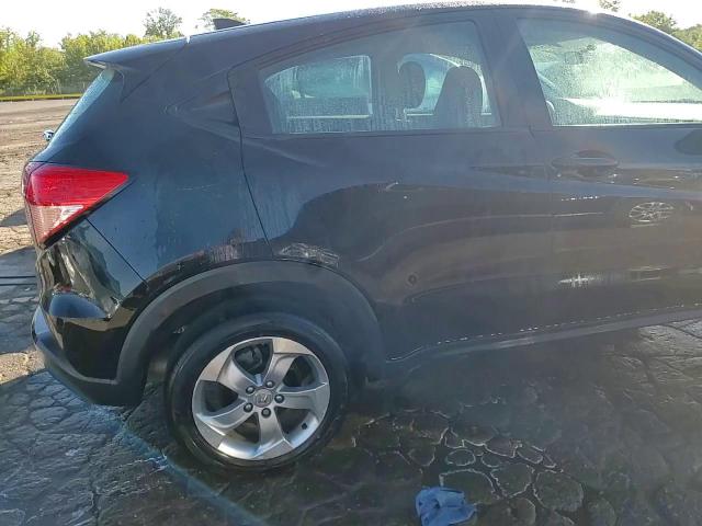 2017 Honda Hr-V Lx VIN: 3CZRU6H33HG703087 Lot: 70729345