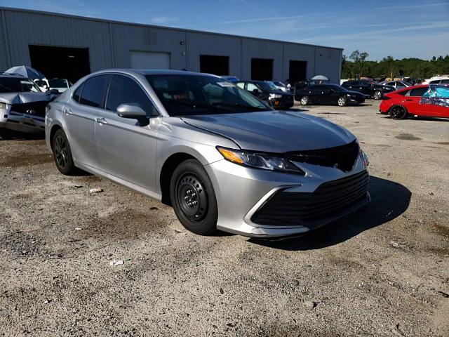 2021 Toyota Camry Le VIN: 4T1C11AK8MU537936 Lot: 70466505