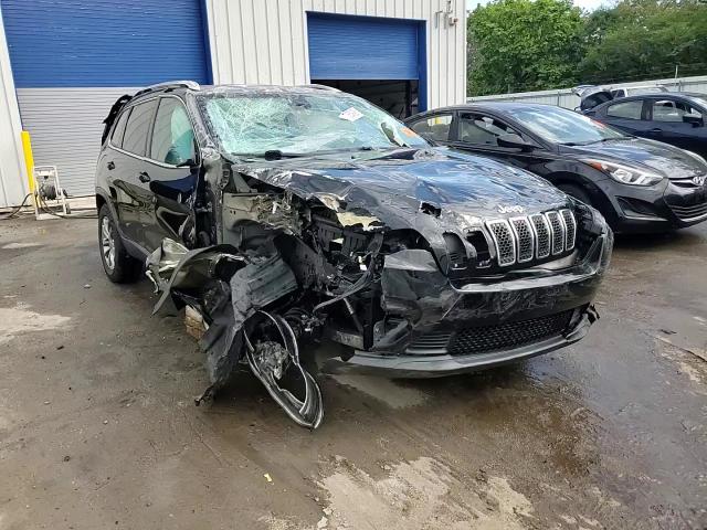 2019 Jeep Cherokee Latitude Plus VIN: 1C4PJMLB4KD194933 Lot: 70554895