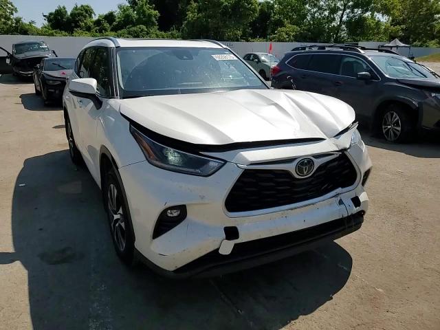2021 Toyota Highlander Xle VIN: 5TDHZRBH1MS540296 Lot: 68208175