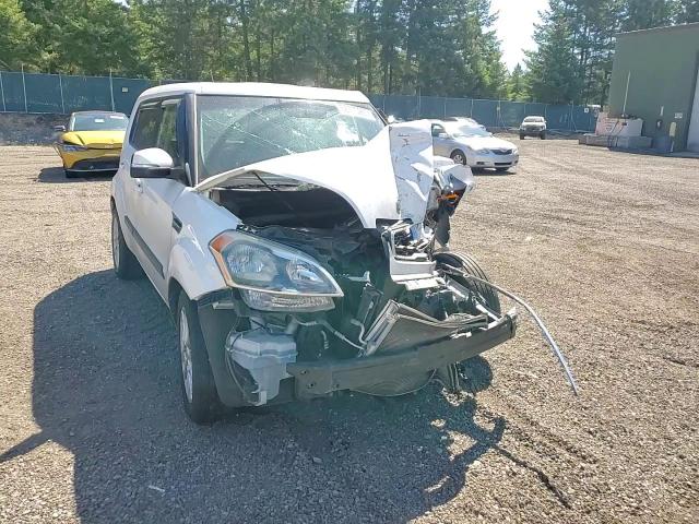 2012 Kia Soul + VIN: KNDJT2A61C7471239 Lot: 68710265