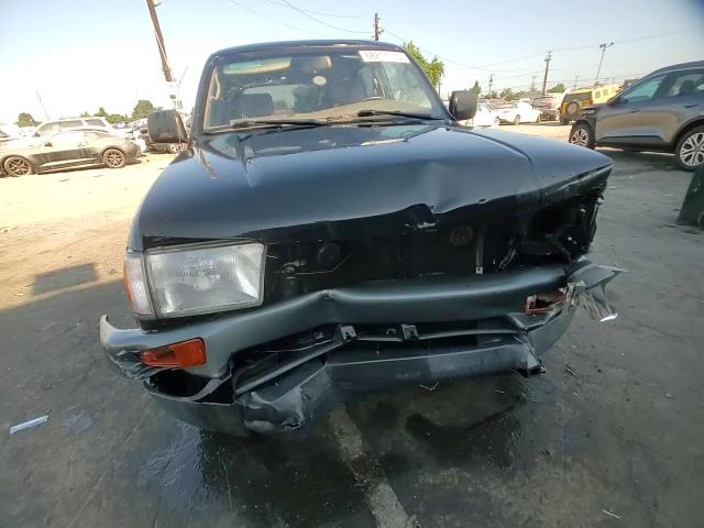 1998 Toyota 4Runner VIN: JT3GM84R8W0031973 Lot: 68217115