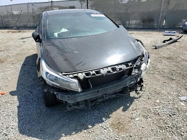 2017 Kia Forte Lx VIN: 3KPFL4A70HE008221 Lot: 68389595