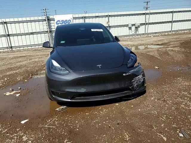 2024 Tesla Model Y VIN: 7SAYGDEE8RA226506 Lot: 70717335