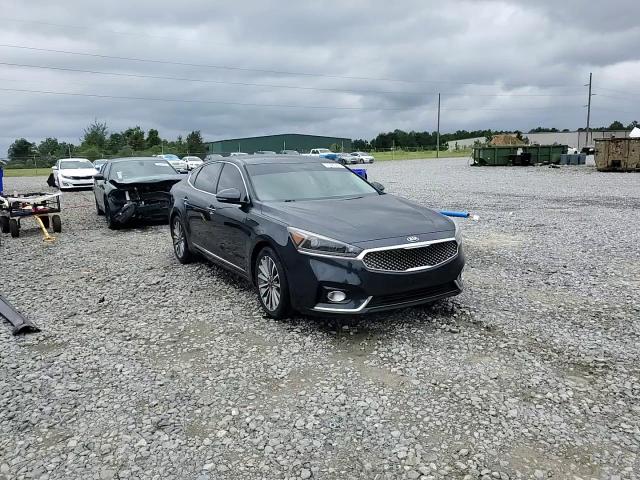 2017 Kia Cadenza Premium VIN: KNALB4J10H5086492 Lot: 70883485