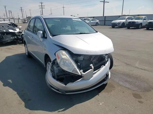 2011 Nissan Versa S VIN: 3N1BC1AP1BL445471 Lot: 69878445